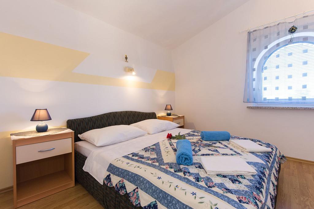 Apartments Juras Brzac Exterior photo